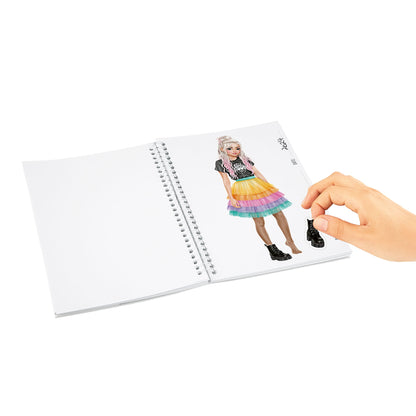 TOPModel Pocket Colouring Book