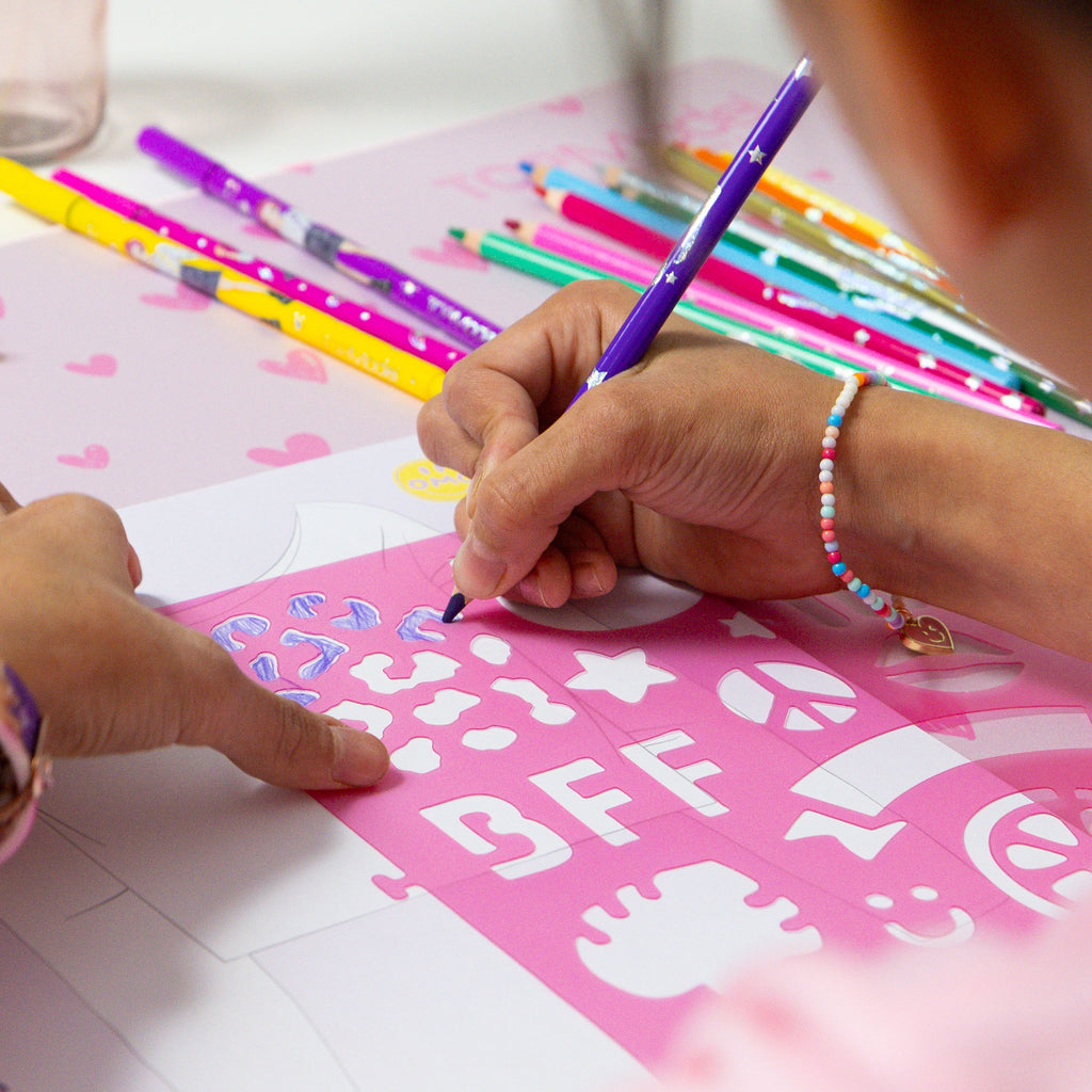 TOPModel T-Shirt Designer Colouring Book