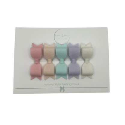 Pastel Felt Clip Set
