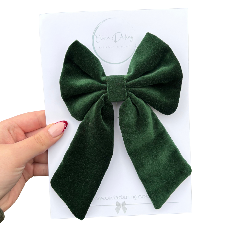 Green Velvet Long Tail Hair Bow – Festive Christmas Hair Accessory